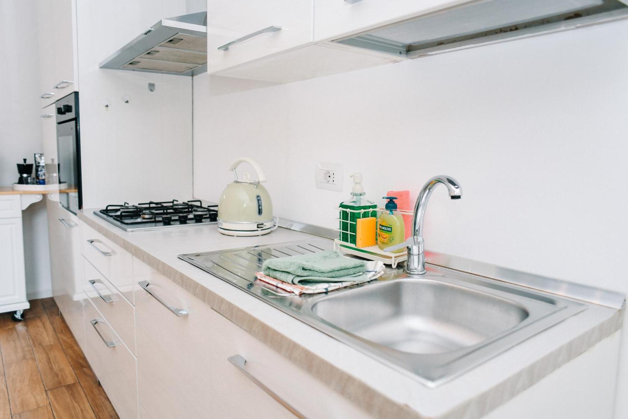 Lora Rose Suite ,Free Parking, Self Check In,2 Como Kültér fotó