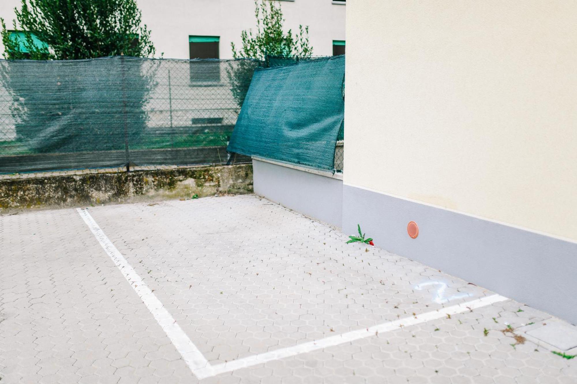 Lora Rose Suite ,Free Parking, Self Check In,2 Como Kültér fotó