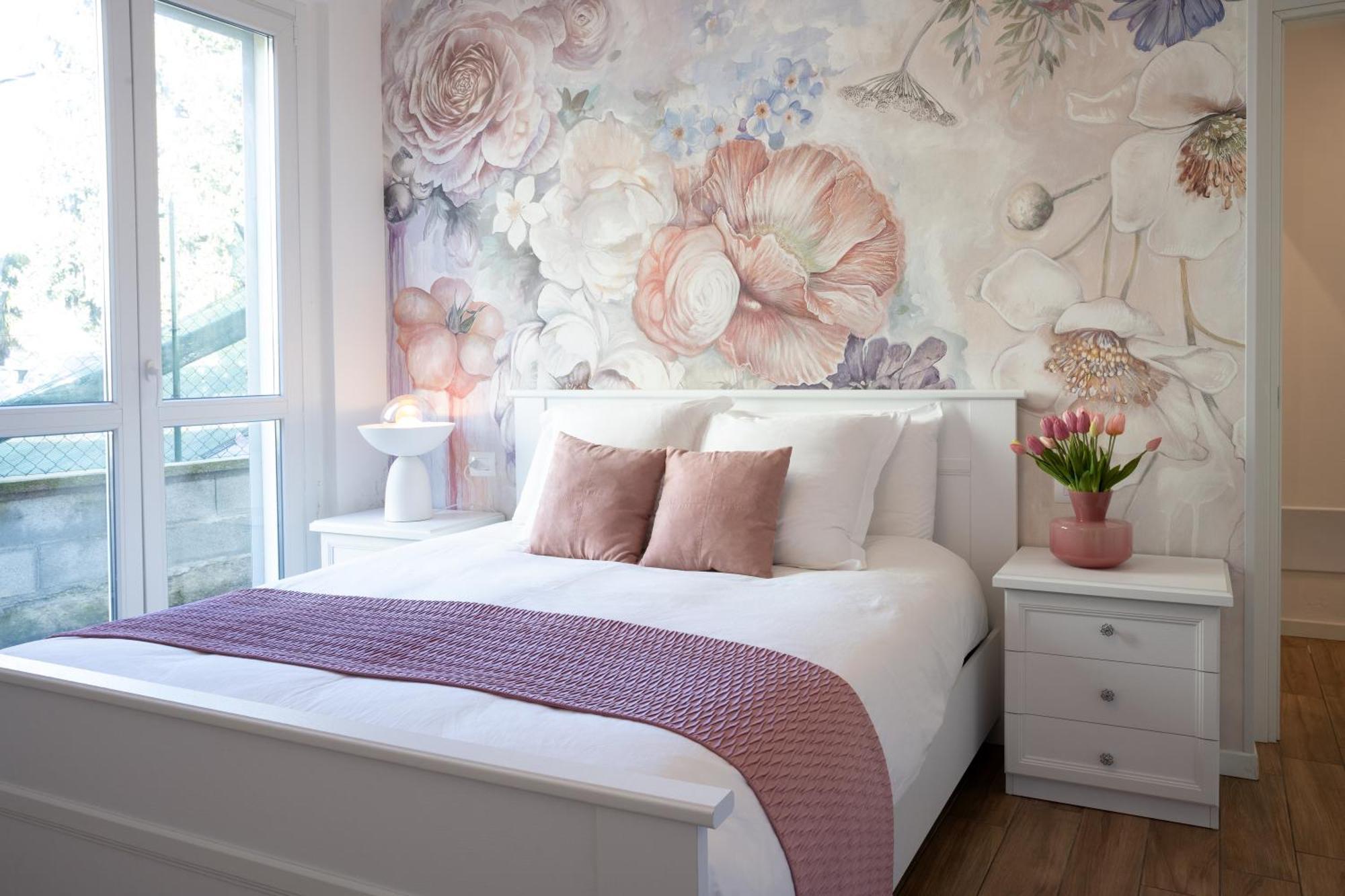 Lora Rose Suite ,Free Parking, Self Check In,2 Como Kültér fotó